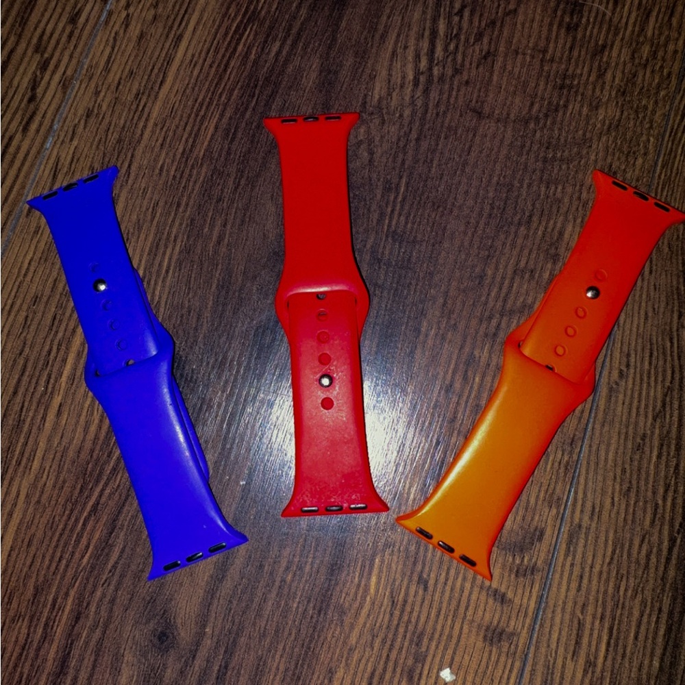 Apple Blue and Red Silicone Wristbands Clips
